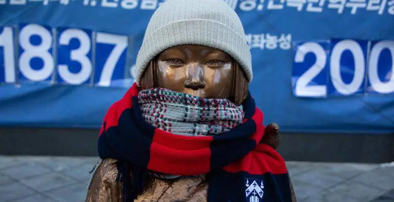 "Risarcite le schiave del sesso". E Seul dichiara guerra a Tokyo