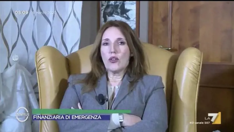 Assessore veneto canta Faccetta Nera in radio. Interviene Zaia: "Si deve scusare"