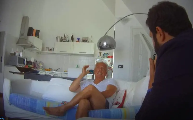 Il video girato da Report a casa di Nino Caianiello