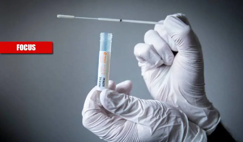Un nuovo test cambia tutto: "La saliva predice il Covid"