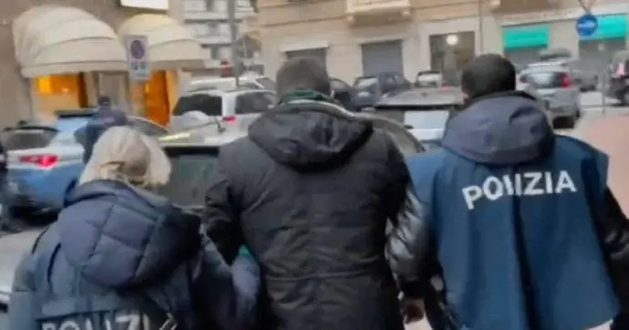 "Donne? Da sparare in testa" Fermato terrorista suprematista
