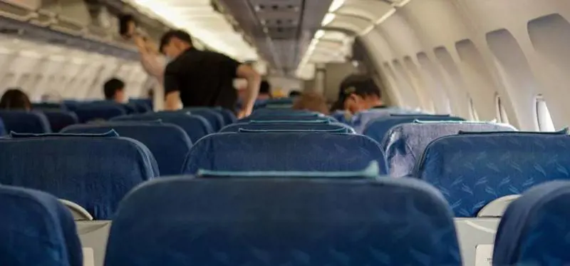 Senza la mascherina sull'aereo Multa da incubo: 25.000 euro