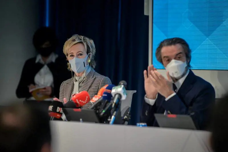 "Cosa pretendeva il ministro". È scontro Moratti-Speranza