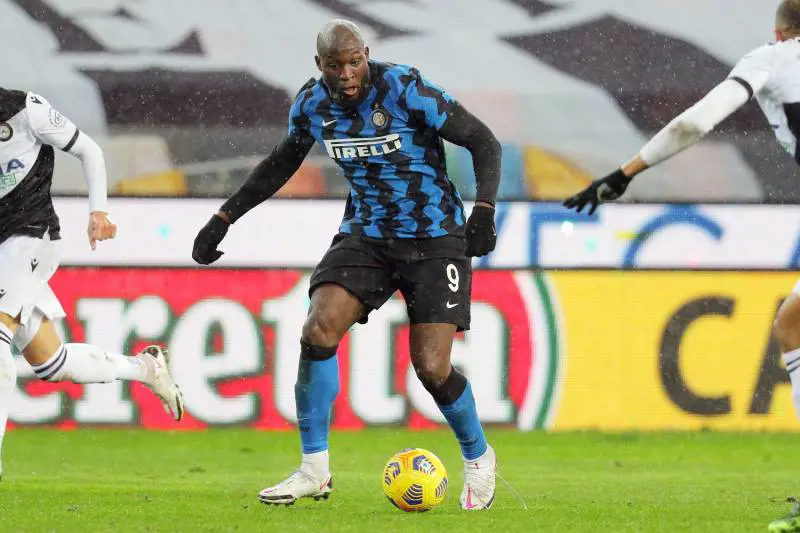 Inter, un guaio tira l'altro. La Lu-La calante del gol e i bollenti spiriti di Conte