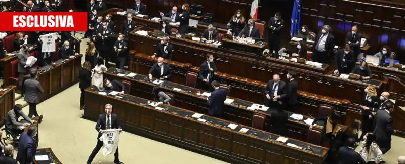 In Senato si dimezzano i malpancisti M5S: "È l'effetto Ciampolillo"