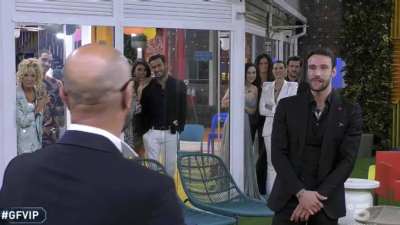 Gf Vip, rancore e poca empatia nell'incontro tra i Zenga: "Prenditi le tue responsabilità"
