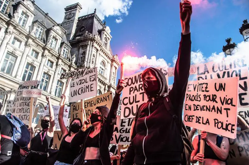 Nella neolingua femminista "man" è una parolaccia