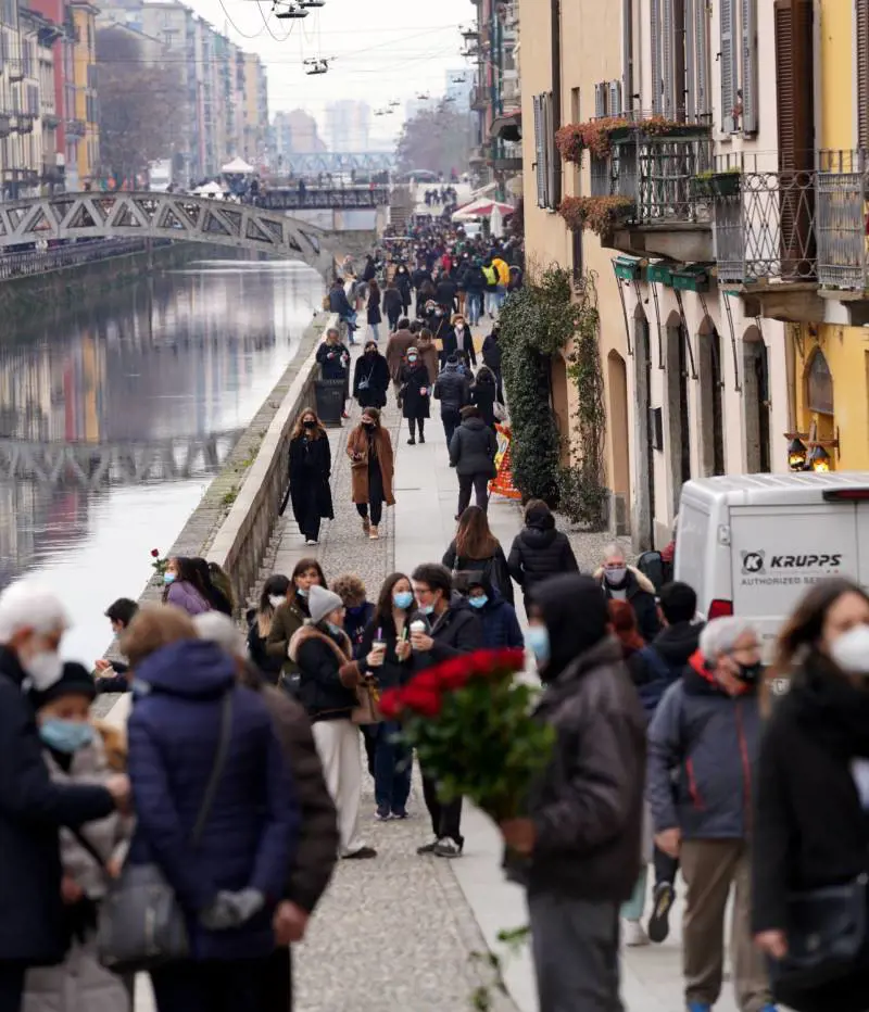 Tornano bar e ristoranti: "La domenica è persa ma il giallo dà speranza"