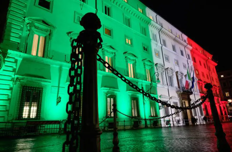 "Ci serve", "Non se ne parla" Il tavolo di Fico già esplode