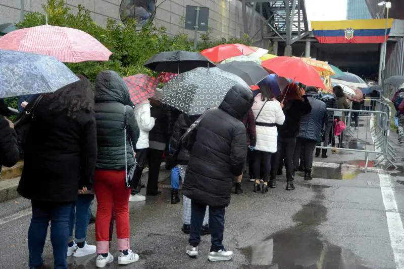 Assalto ai seggi per gli ecuadoriani. I milanesi a tavola