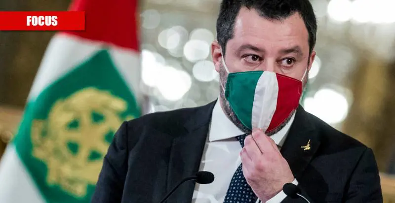 "Serve una legislazione europea": la svolta di Salvini sui migranti