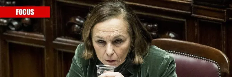 Lamorgese rimane al Viminale, ecco quale sarà la linea sull'immigrazione