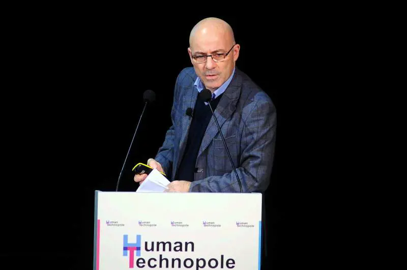 Dalle trivelle al nucleare. I grillini già rinnegano il loro "idolo" Cingolani