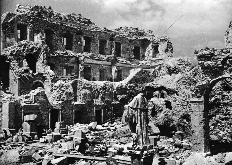 Il tragico carnaio di Cassino: inferno all'ombra dell'abbazia