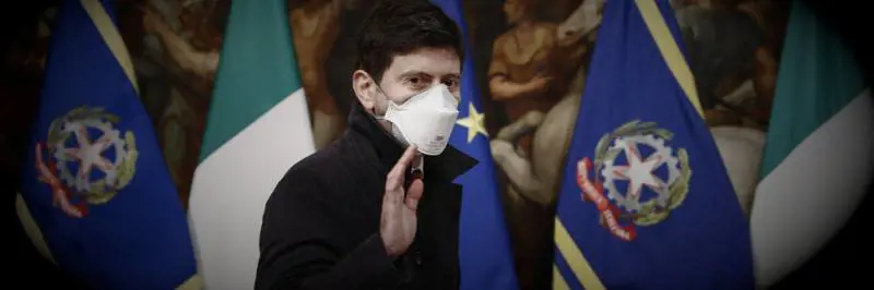 Un ministro per soli 4 senatori. Il potere silente di Speranza