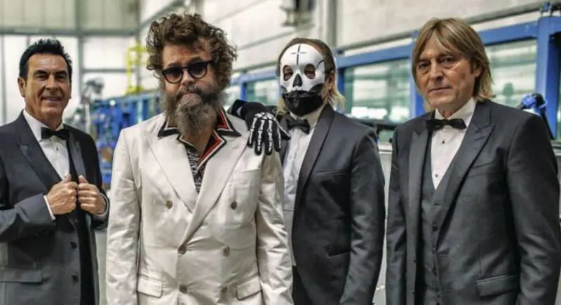 Sanremo, primo positivo tra i cantanti. Ecco chi è a rischio eliminazione