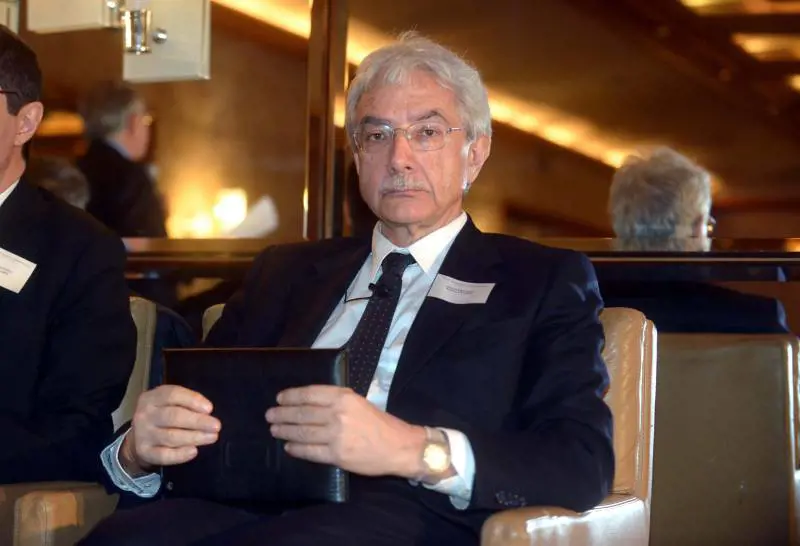 Kkr chiama Jp Morgan per l'Opa su Tim
