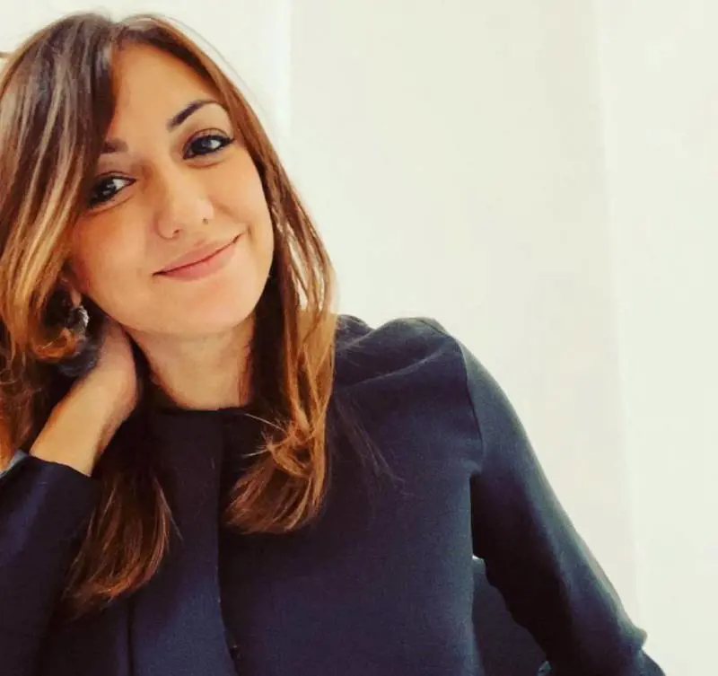 Gli insulti choc alla deputata di Fdi: "Più ritardata dei tuoi genitori"
