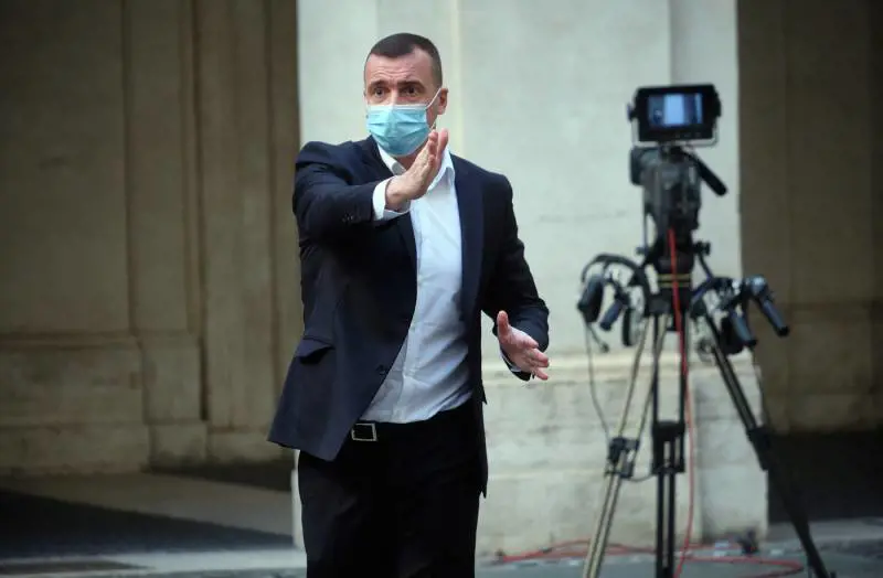 Casalino non molla il suo ego: dopo il libro fa un film