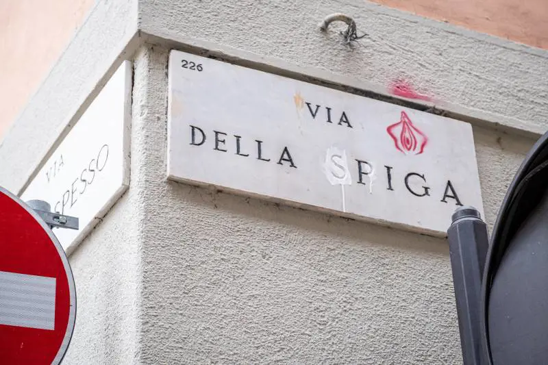 "Toponomastica femminista", blitz di Non una di Meno a Milano 