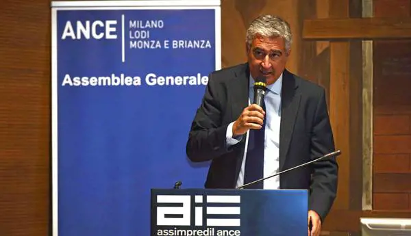 "Il sindaco difenda i costruttori locali. La lezione di Genova"