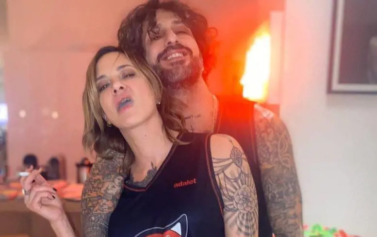 Asia Argento difende Corona: "È bipolare, non ​un assassino. Accanimento contro di lui"