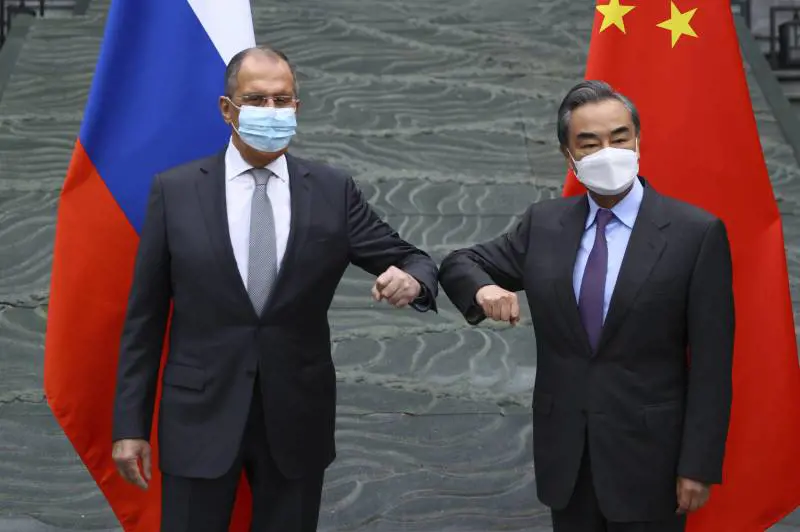 Su uiguri e diritti umani lite tra Occidente e Cina. Sanzioni e rappresaglie