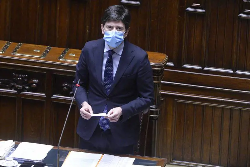 Dal siero al piano fantasma. Speranza sotto accusa