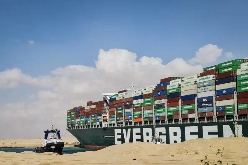 Il grande caos di Suez. Merci e petrolio bloccati. A rischio l'export italiano