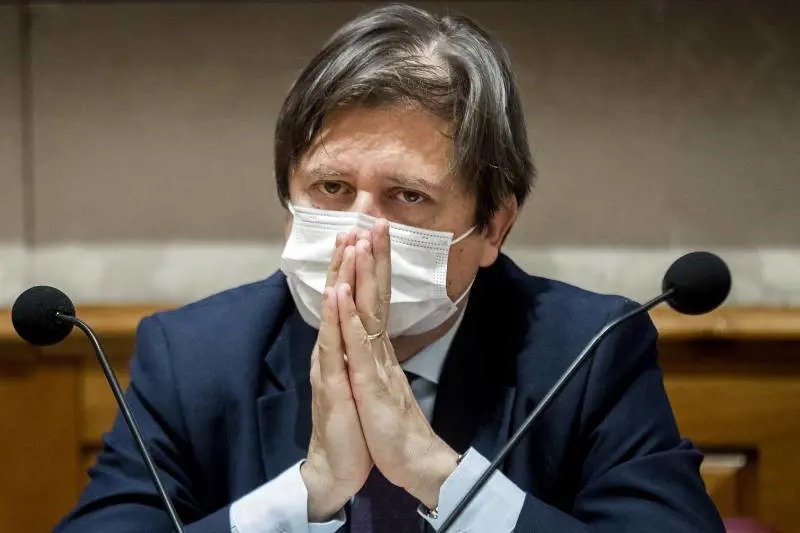 Sileri promuove la Lombardia. "Basta accuse, ha dati buoni"