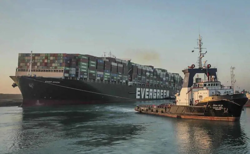 L'Ever Given ora è libera: riapre il canale di Suez. Ma la normalità è lontana