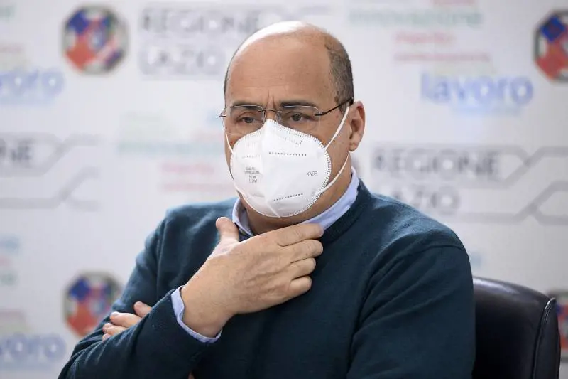 Lazio, siero in farmacia. Sfida per metà aprile: coperti tutti gli anziani