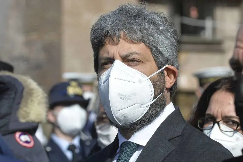 Fico esclude rinvii e proroghe: "Presidente entro il 3 febbraio". Però non fa votare i positivi