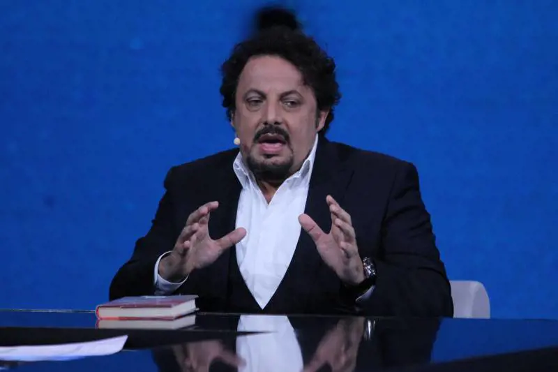 Brignano succede a Proietti con "I sette re di Roma"