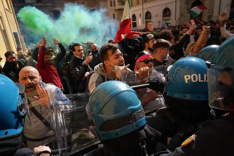 Strigliata di chef Vissani: ​"Il governo si sbrighi o scoppia la rivoluzione"