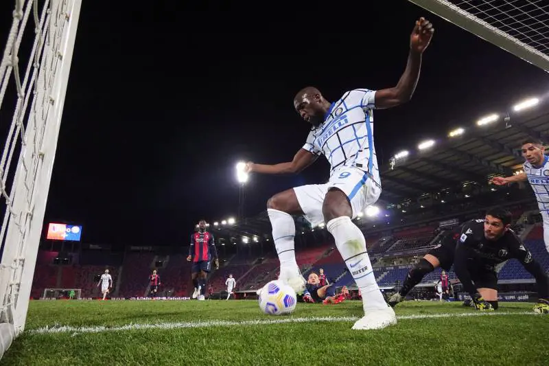 "Vi dico chi è davvero Lukaku. Le lettere verticali..."
