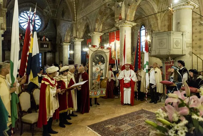 Il Palio dei Castelli di Castiglione Olona celebra il sesto centenario della Collegiata