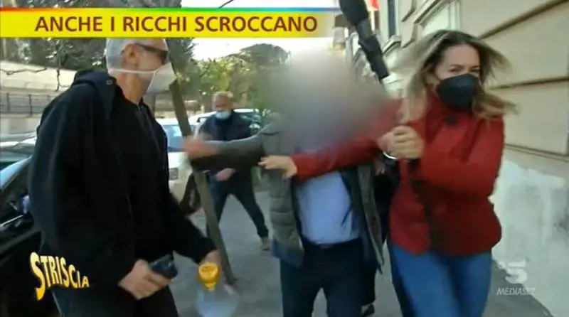 La Guinea Equatoriale non paga l'affitto all'Italia. Striscia interviene ma l'inviata viene pestata
