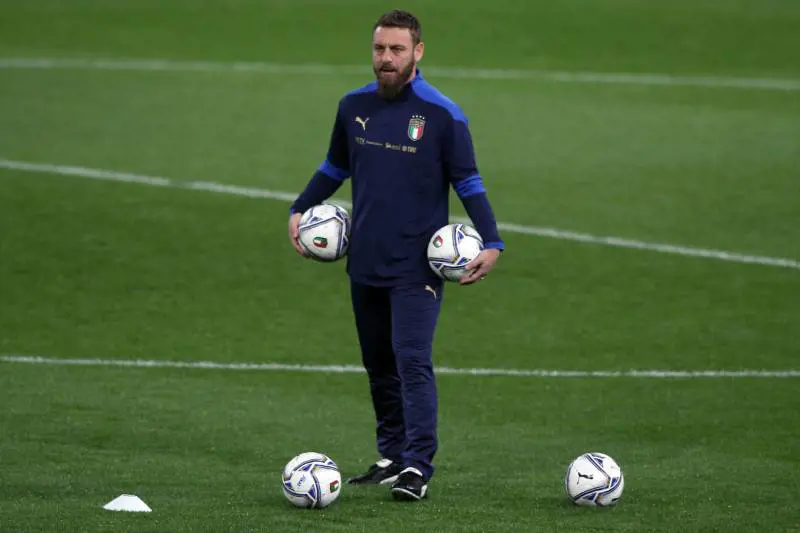 Focolaio azzurro, De Rossi in ospedale