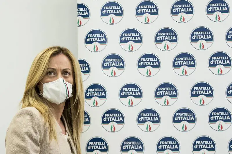 Balzo in avanti per FdI, Pd col fiato sul collo. Il centrodestra consolida la leadership