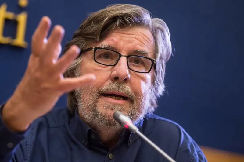 "Nemmeno il Pci si sognò di metter fuori legge il Msi"