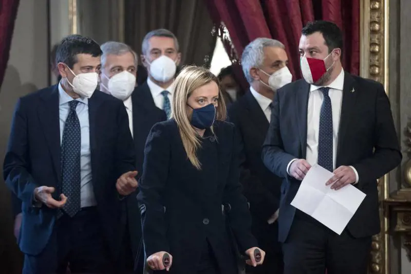 Il metodo sbagliato di imporre i candidati