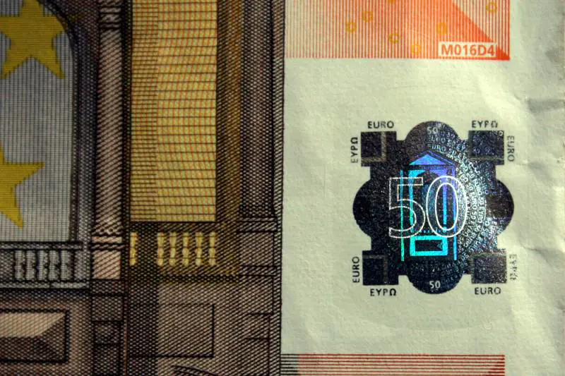 Avete 10mila euro sul conto? Che cosa può succedere