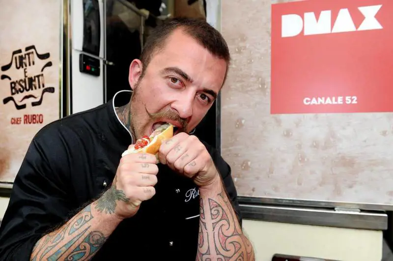 Dal dimenticatoio chef Rubio incita alla violenza contro #Brumotti