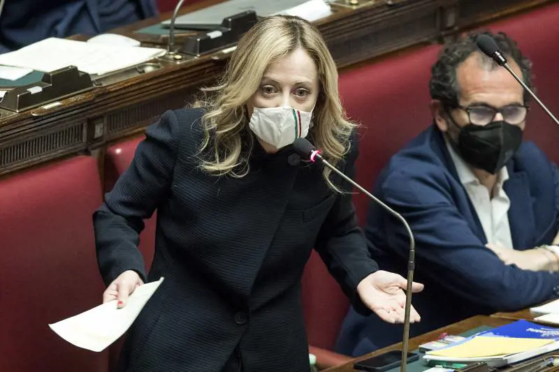 Centrodestra in subbuglio. L'idea di un intergruppo dei "governativi" (senza FdI)