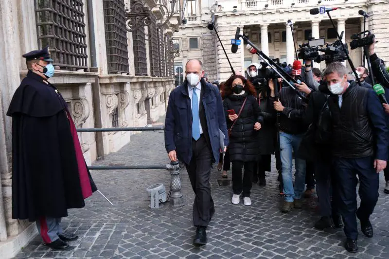 I dispetti della sinistra anti italiana