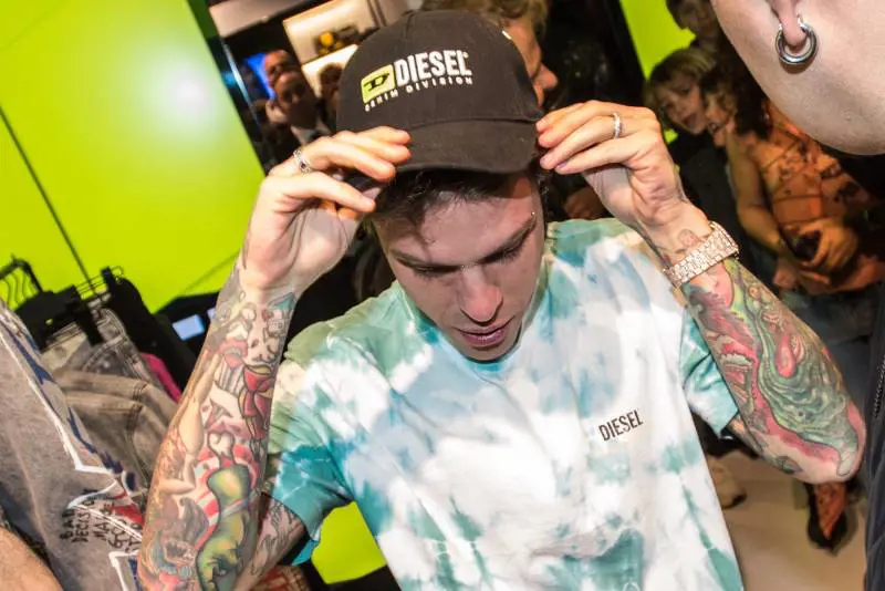 Così Pregliasco affonda Fedez: "Ecco di chi si dimentica..."