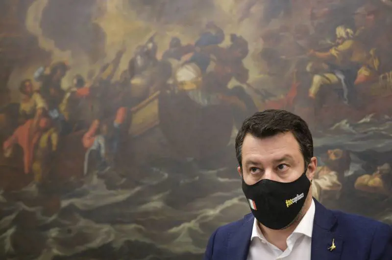 "Mi spiace che vivi male... ". Esplode la rissa Salvini-Letta