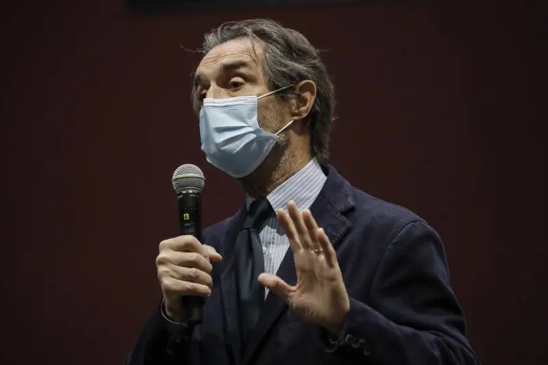 "Obiettivi rispettati. Da lunedi via ai vaccini anche per gli over 50"