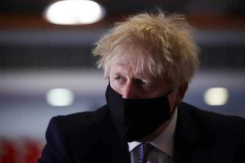 Allarme variante indiana Londra rinvia le aperture. "Ma in Italia non si cerca"